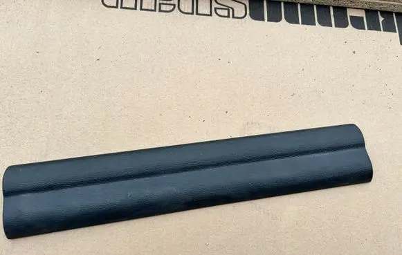 BMW X1 F48 F49 Front sill trim cover 7326833OE