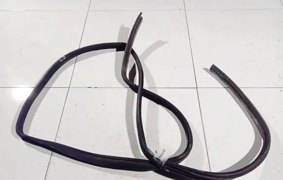 Peugeot 807 Rubber seal rear door 