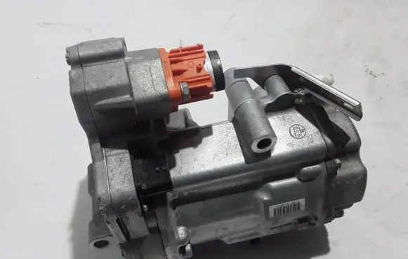 Renault Scenic E-Tech V Air conditioning (A/C) compressor (pump) 926005MP0A