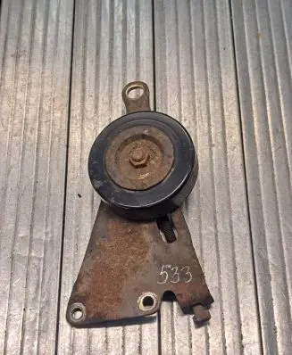 Infiniti FX Generator/alternator belt tensioner