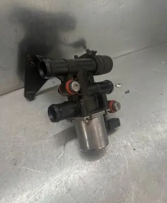 Audi A6 S6 C7 4G Coolant heater control valve 8E0820035B 400399D