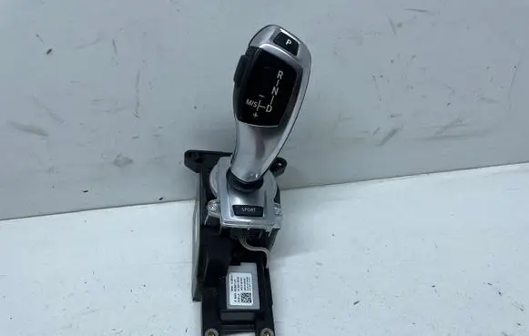 BMW X6 E71 Gear shifter/selector 9228611