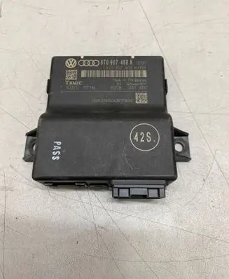 Audi A4 S4 B8 8K Gateway control module 8T0907468K 403213