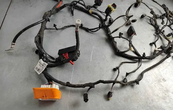 Volvo C40 Engine installation wiring loom 32356396
