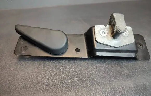 Opel Vivaro Loading door interior handle 8200006260L