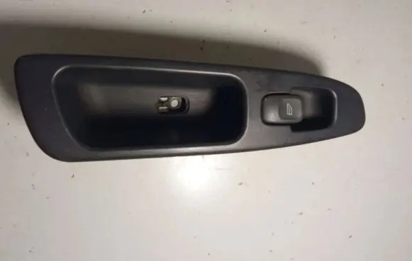 Volvo S40, V40 Electric window control switch 30889757
