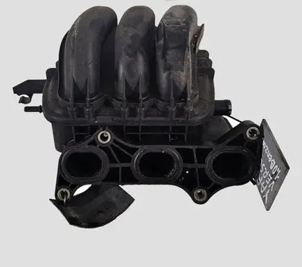 Toyota Yaris Intake manifold