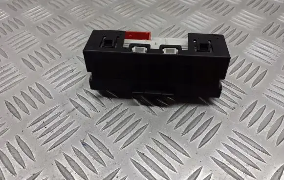 Renault Megane II Screen/display/small screen 8200107839