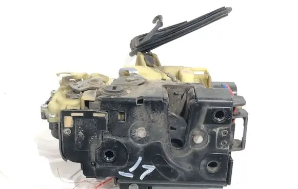Skoda Octavia Mk1 (1U) Rear door lock 3B4839015AL