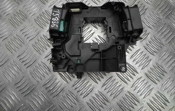 Radio/GPS head unit trim