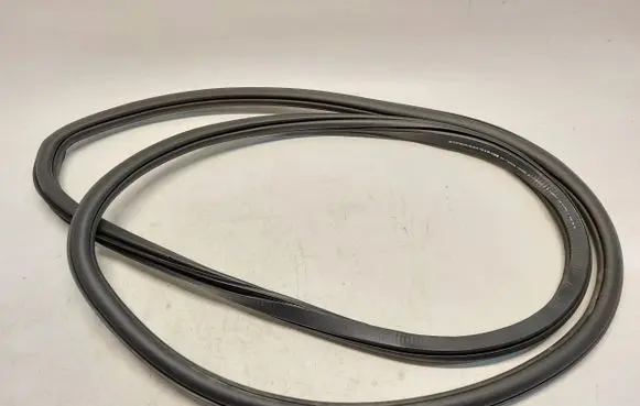 Volkswagen ID.5 Front door rubber seal