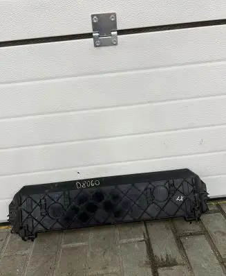 BMW X5 E70 Bottom radiator support slam panel 7795909 D8060