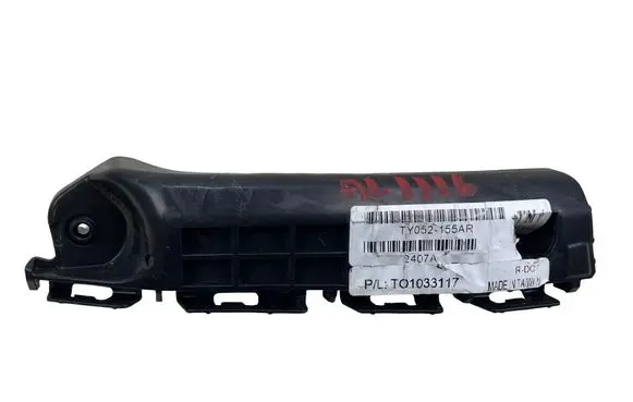 Toyota Yaris Front bumper mounting bracket TO1033117