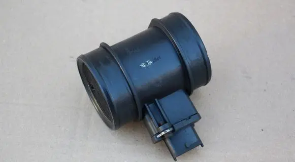 Opel Zafira B Mass air flow meter OPEL55350046