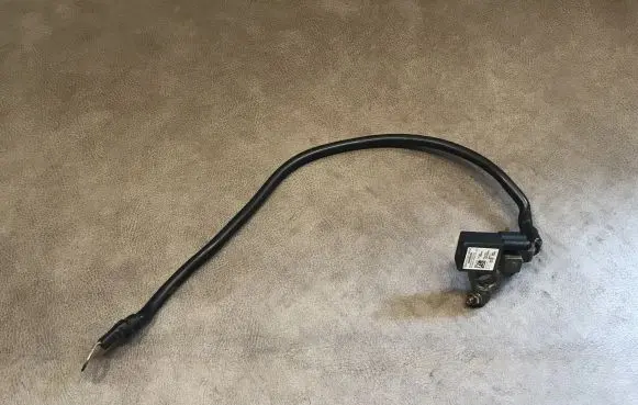 Mercedes-Benz E C207 W207 Negative earth cable (battery) A0009050354