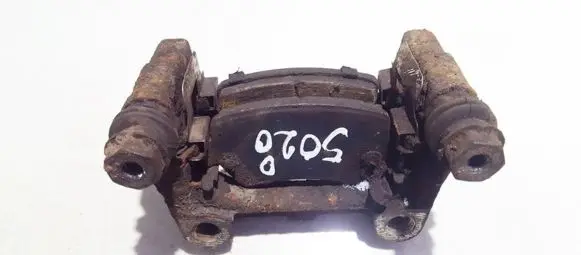 Opel Zafira B Rear brake caliper