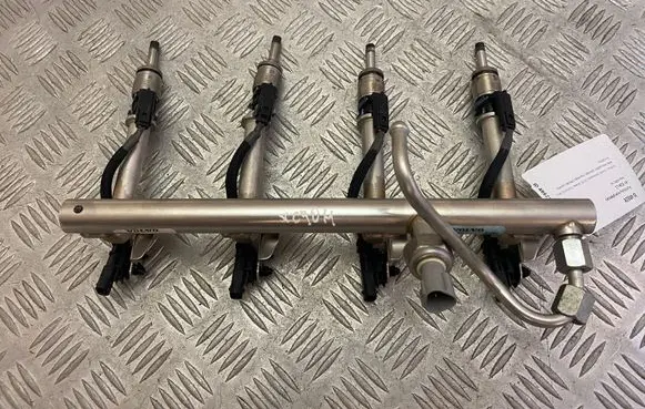 Fuel injectors set