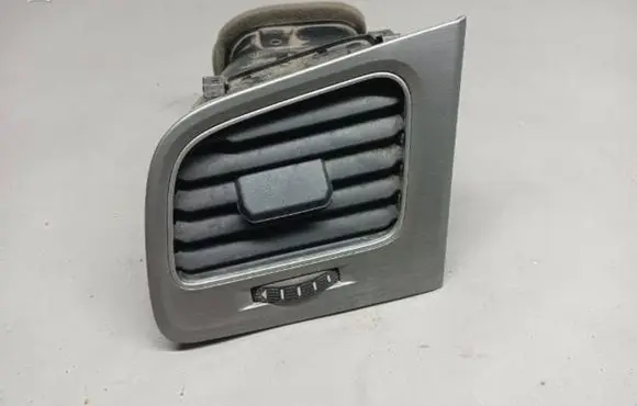 Volkswagen Golf VII Dash center air vent grill 5G1819703 5G1819247