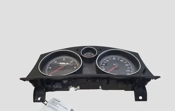 Opel Zafira B Speedometer (instrument cluster) 3024902