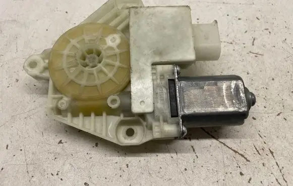 BMW 7 G11 G12 Front door window regulator motor 7181702 041000104 0003092421
