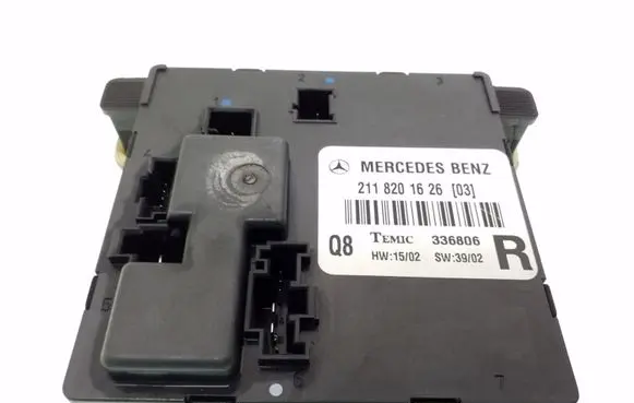 Mercedes-Benz E W211 Door control unit/module A2118201626
