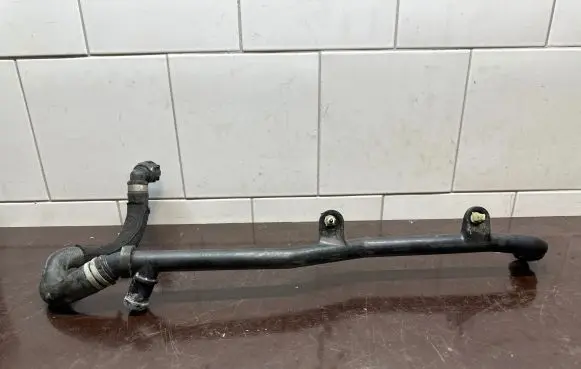 BMW 5 F10 F11 Engine coolant pipe/hose 9193863 10872410