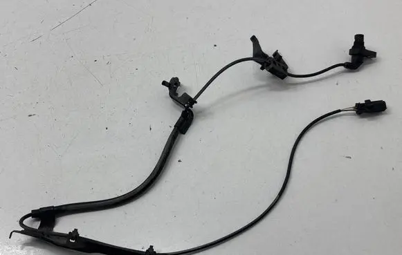 Toyota Highlander XU50 ABS brake wheel speed sensor 