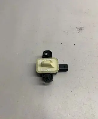Mercedes-Benz ML W166 Airbag deployment crash/impact sensor A1668210351