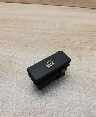 BMW 7 E38 Central locking switch button 8352281