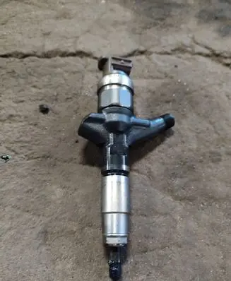 Subaru Forester SH Fuel injector