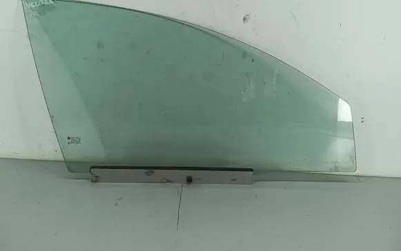 Opel Vectra C Front door window glass four-door DOT27M24100AS2 43R001025 709600