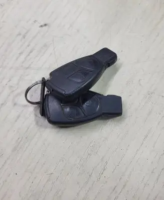 Mercedes-Benz E W211 Ignition key/card 