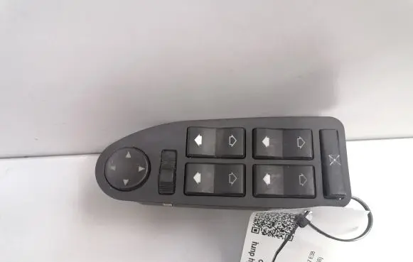 BMW 7 E38 Electric window control switch 8368986