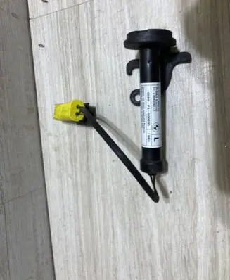 BMW X2 F39 Bonnet Pedestrian Airbag Actuator 7300582