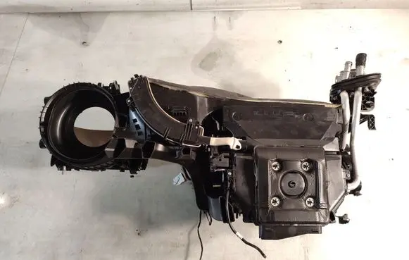 Interior heater climate box assembly
