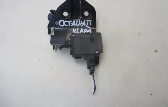Skoda Octavia Mk2 (1Z) Tailgate boot lock/latch motor 