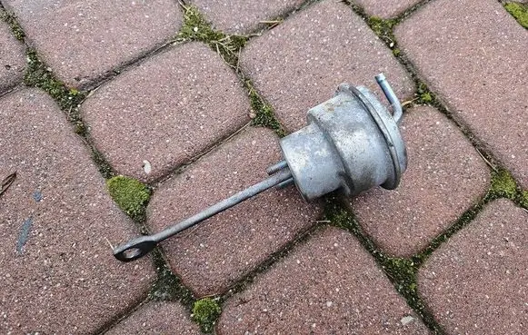 Opel Adam Turbo charger electric actuator 13018900 T06671 12637354