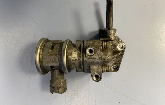 Audi A3 S3 8P EGR valve 06A131166E 72277806 06A131351B
