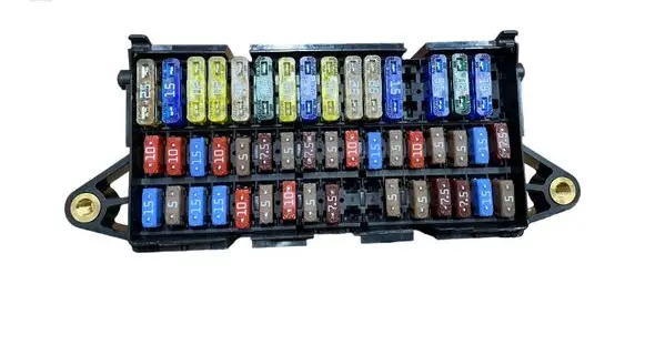 Volkswagen Up Fuse module 6X0937615A 20108894 1222303356003