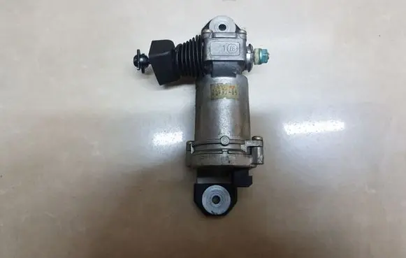 Mercedes-Benz ML W163 Vent window/glass motor 