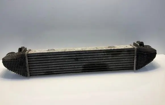 Mercedes-Benz C W204 Intercooler radiator A2045000100 2045000100