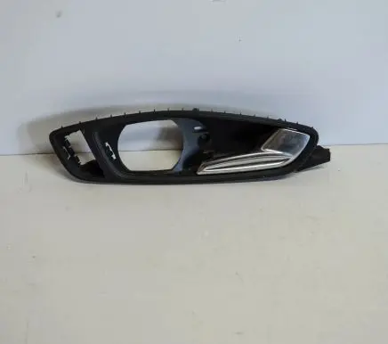 Audi A1 Front door interior handle 8X0837020