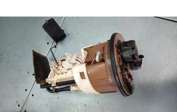 Toyota Yaris Verso In-tank fuel pump