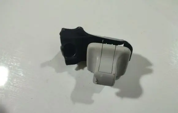 Volkswagen PASSAT B6 Sun visor clip/hook/bracket 