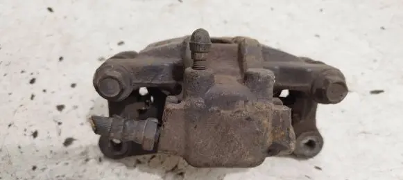 Mitsubishi Grandis Rear brake caliper