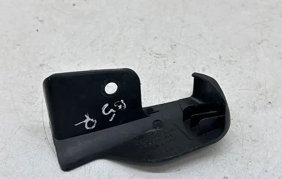 Volkswagen PASSAT B5 Other interior part 3B0823630
