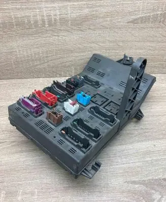 Renault Laguna I Fuse module PA6GF15