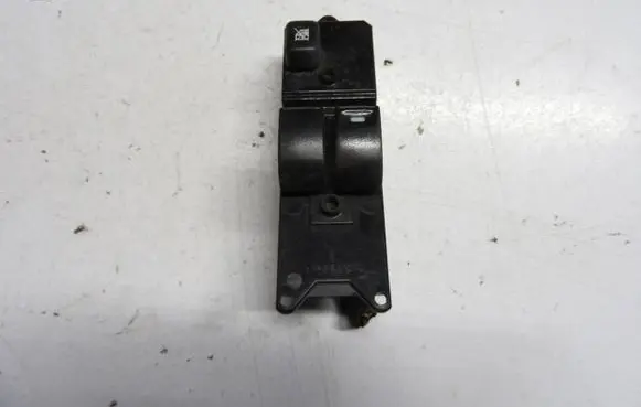 Mitsubishi Colt Quarter vent window switch 8608A180 20X8TH6 C8DD462M