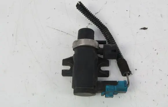 Peugeot 307 Valve vacuum 