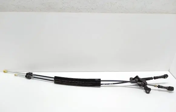 Volkswagen PASSAT B7 Gear shift cable linkage 3C0711265AE 3C0711266N